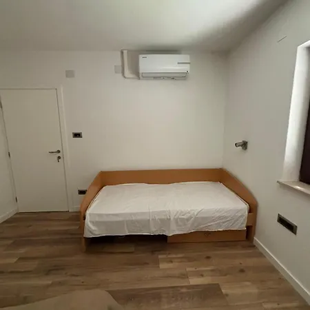 Casa de Férias Srima Srima